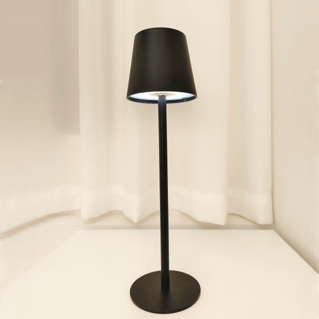 Lampe de bureau simple à fond rond noir