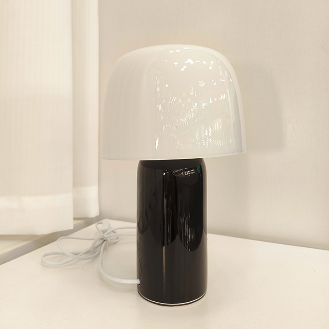 Lampe à Modeler Champignon En Céramique Noir Et Blanc